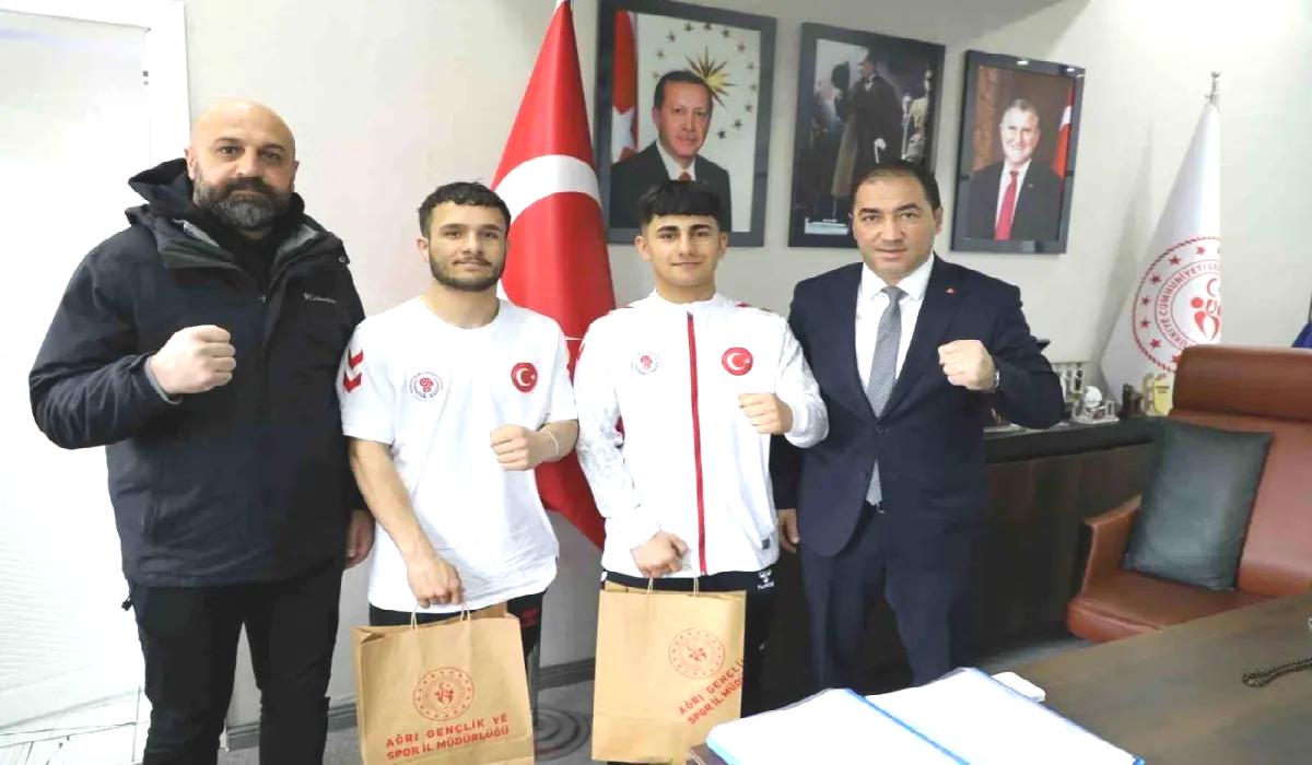 Ağrılı Boksörlerden Çelebi’ye Ziyaret