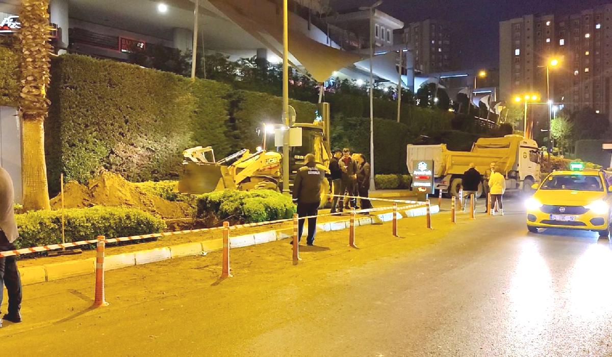 AVM girişinde doğalgaz paniği