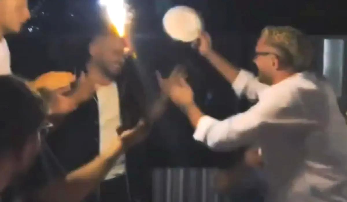 Barış Alper Yılmaz, arkadaşının kafasında tabak kırdı