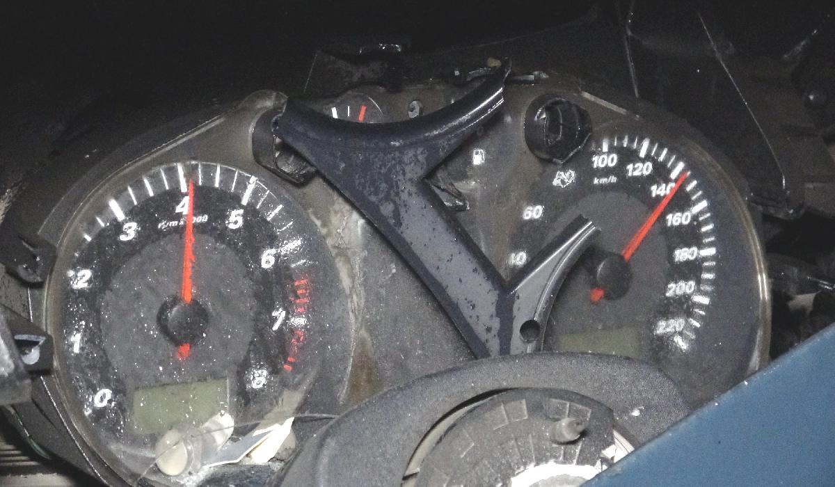 Erzurum’da feci kaza: Hız kadranı 140’ta takılı kaldı