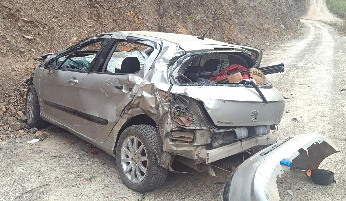 Gümüşhane’de otomobil uçuruma yuvarlandı, kaza gün ağarınca ortaya çıktı