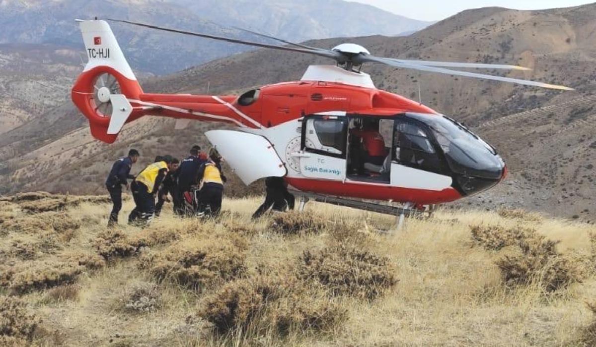 Malatya’da uçuruma yuvarlanan kişi kurtarıldı