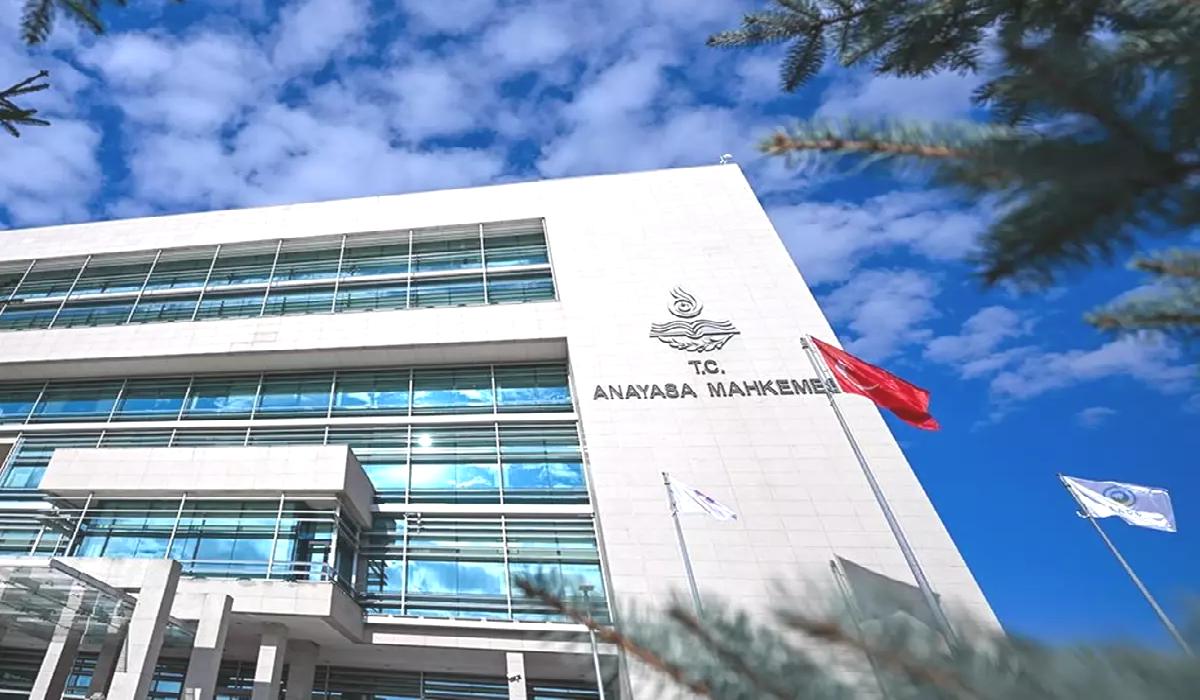 AYM bir siyasi parti hakkında suç duyurusunda bulunacak