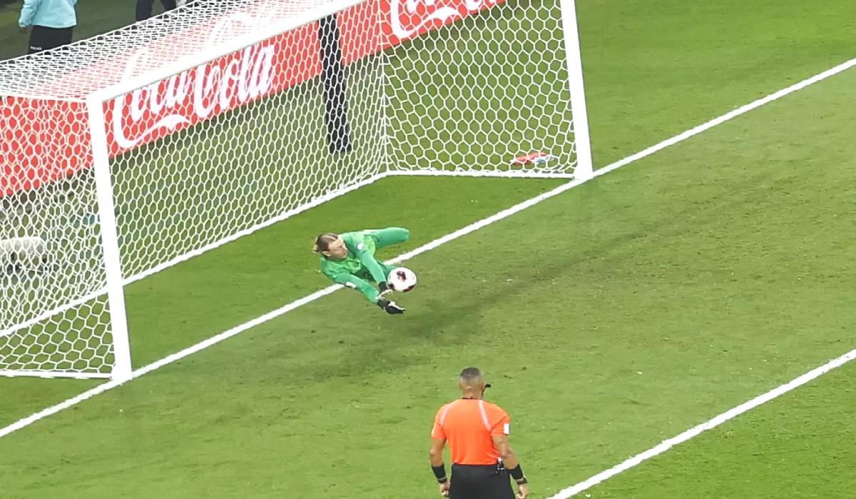 Üst üste 4 penaltı kurtardı! FIFA Kıtalararası Kupası’nda şampiyon PSG