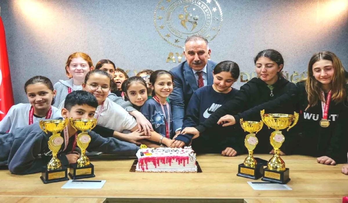 Aydın Hemsball Takımı’ndan Şampiyonluk